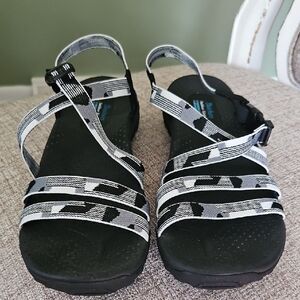 Skechers Black and White Sandals